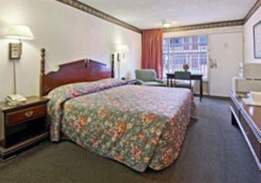 фото отеля Belmont Inn and Suites Port Richey