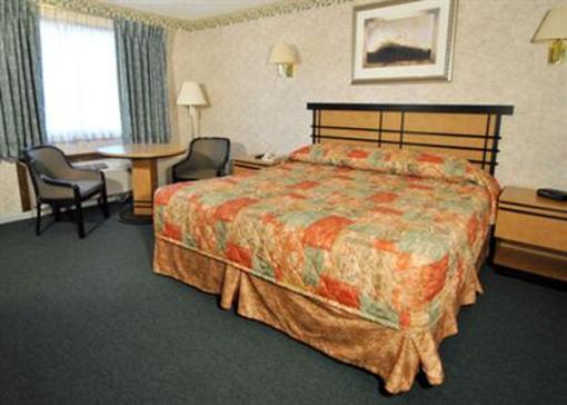 фото отеля Econo Lodge Colonie Center Mall