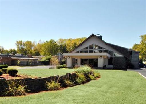фото отеля Econo Lodge Colonie Center Mall