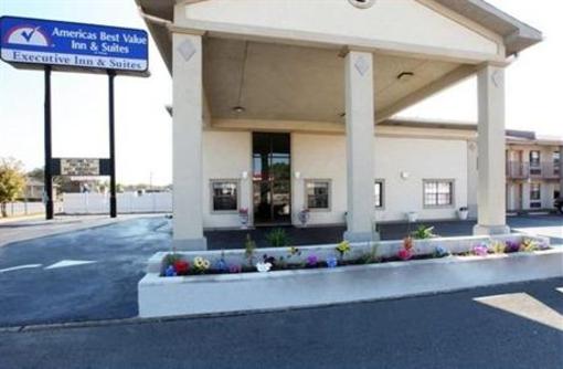 фото отеля Americas Best Value Executive Inn & Suites Caddo Valley