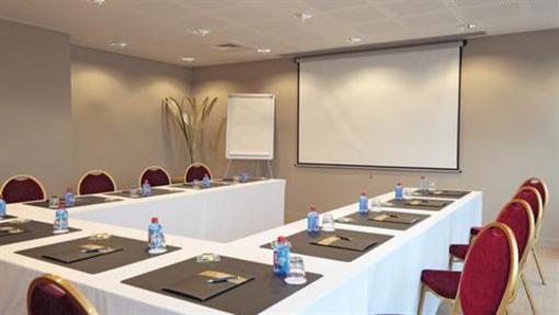 фото отеля Park & Suites Elegance Rosny
