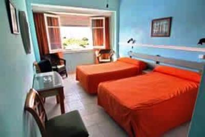 фото отеля Hostal Mar Blava Menorca