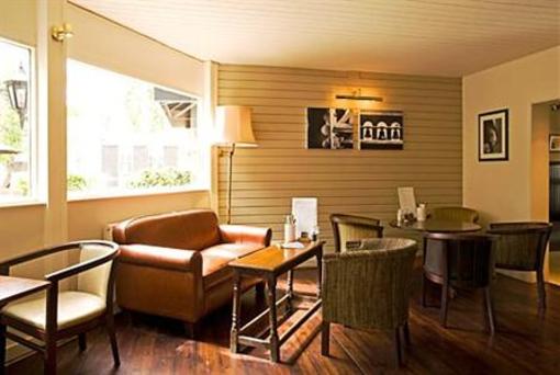 фото отеля The Bell Hotel Thetford