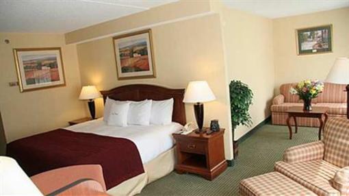 фото отеля DoubleTree by Hilton Hotel Mahwah