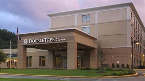 фото отеля DoubleTree by Hilton Hotel Mahwah