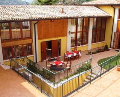 фото отеля Albergo Running Club Hotel Gargnano