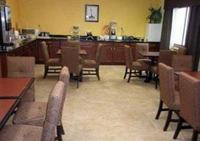 фото отеля Quality Inn & Suites Ottumwa