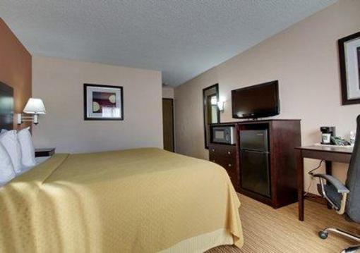 фото отеля Quality Inn & Suites Ottumwa