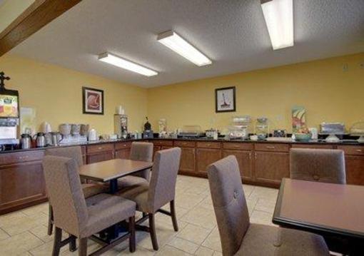 фото отеля Quality Inn & Suites Ottumwa