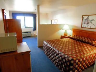 фото отеля Bend Three Sisters Inn & Suites