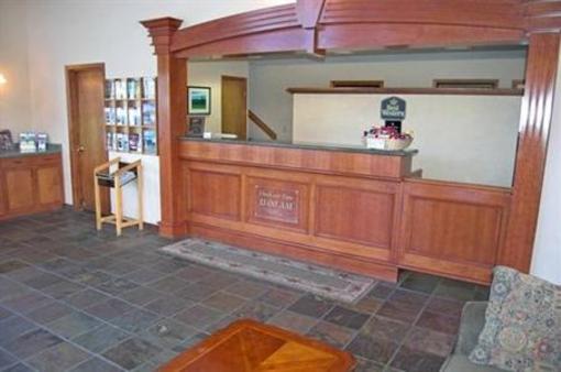 фото отеля Bend Three Sisters Inn & Suites
