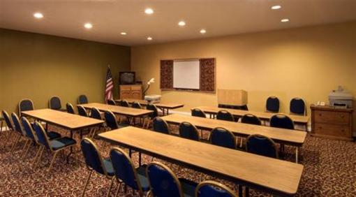 фото отеля Bend Three Sisters Inn & Suites