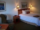 фото отеля Bend Three Sisters Inn & Suites