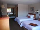 фото отеля Bend Three Sisters Inn & Suites