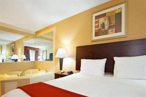 фото отеля Holiday Inn Express Hotel & Suites Oswego