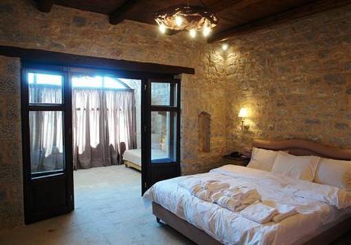 фото отеля Petra & Fos Boutique Hotel & Spa Oitylo