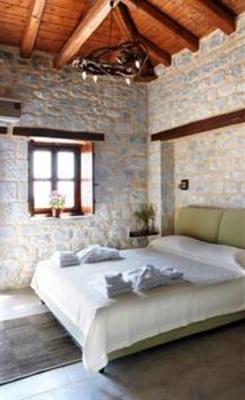 фото отеля Petra & Fos Boutique Hotel & Spa Oitylo