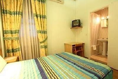 фото отеля Hostal Maria Alcazar II