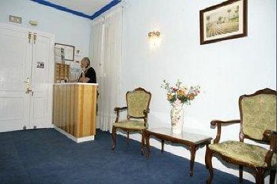 фото отеля Hostal Maria Alcazar II