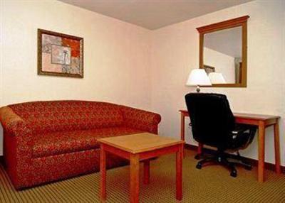 фото отеля Quality Inn & Suites I-5 Near Camp Pendleton