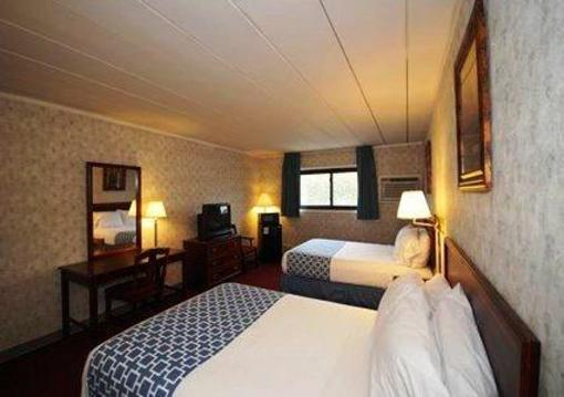 фото отеля Econo Lodge Hicksville