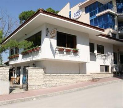 фото отеля White House Family Hotel Balchik