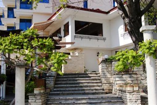 фото отеля White House Family Hotel Balchik