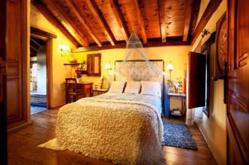 фото отеля Posada Los Cantaros Bed and Breakfast Cartama