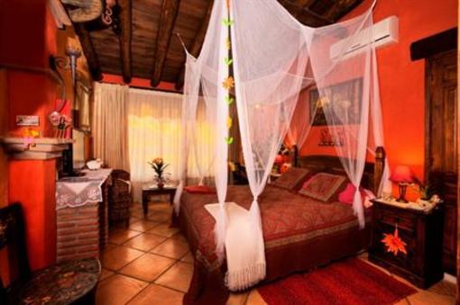 фото отеля Posada Los Cantaros Bed and Breakfast Cartama