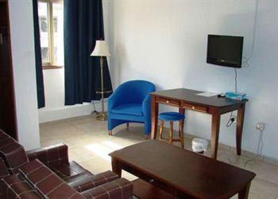 фото отеля Travel Express International Hotel