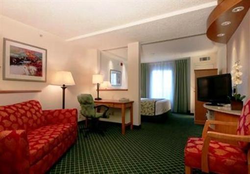 фото отеля Fairfield Inn & Suites Houston The Woodlands Conroe