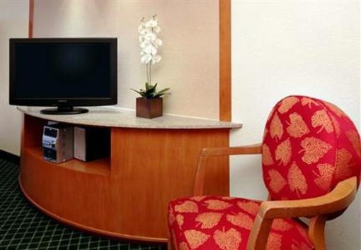 фото отеля Fairfield Inn & Suites Houston The Woodlands Conroe