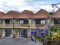 Cable Court Motel