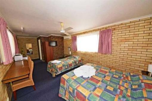 фото отеля Bridge Street Motor Inn