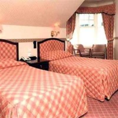 фото отеля BEST WESTERN Burnett Arms Hotel