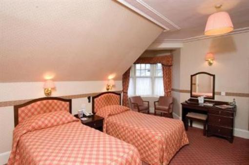 фото отеля BEST WESTERN Burnett Arms Hotel