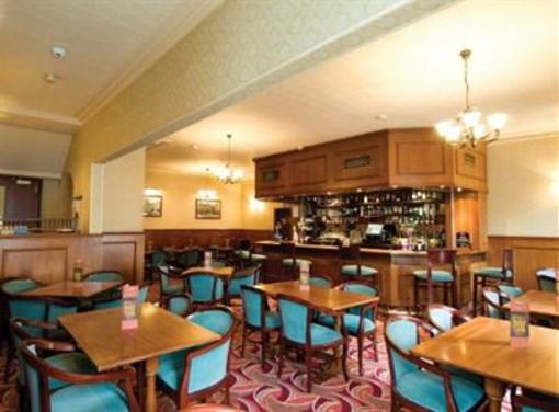 фото отеля BEST WESTERN Burnett Arms Hotel