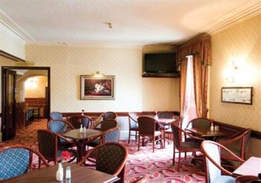 фото отеля BEST WESTERN Burnett Arms Hotel