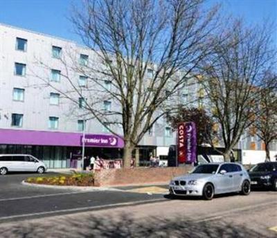 фото отеля Premier Inn Heathrow Airport Terminal 5