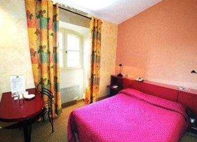 фото отеля Hotel L'Esplan Saint-Paul-Trois-Chateaux
