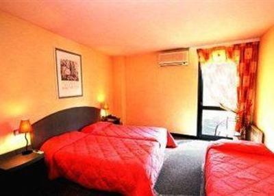 фото отеля Hotel L'Esplan Saint-Paul-Trois-Chateaux