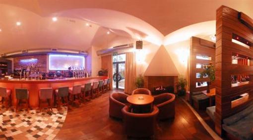 фото отеля Twelfth Lock Hotel