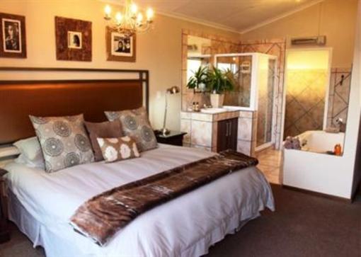 фото отеля Overmeer Guest House Knysna