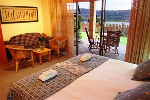 фото отеля Overmeer Guest House Knysna