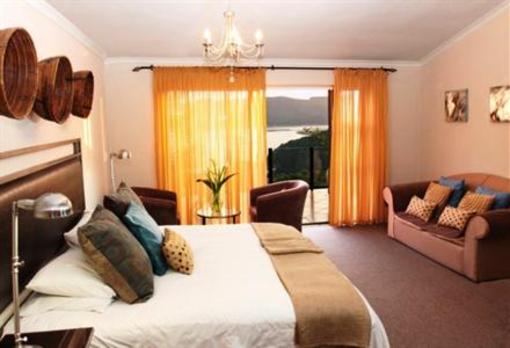 фото отеля Overmeer Guest House Knysna