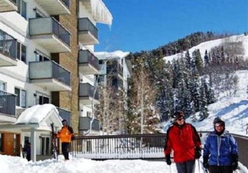 фото отеля Storm Meadows Christie Base Hotel Steamboat Springs