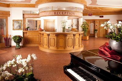 фото отеля Dehner Blumen Hotel