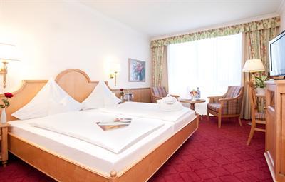 фото отеля Dehner Blumen Hotel