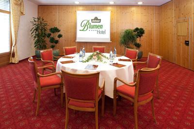 фото отеля Dehner Blumen Hotel