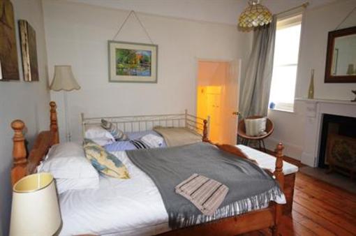 фото отеля Longworth Villa Bed & Breakfast & Apartments